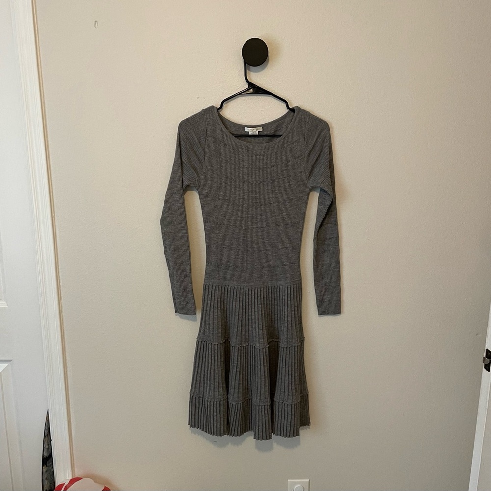 Paule Ka Grey Long Sleeve Tiered Ribbed Knit Sweater Dress Medium